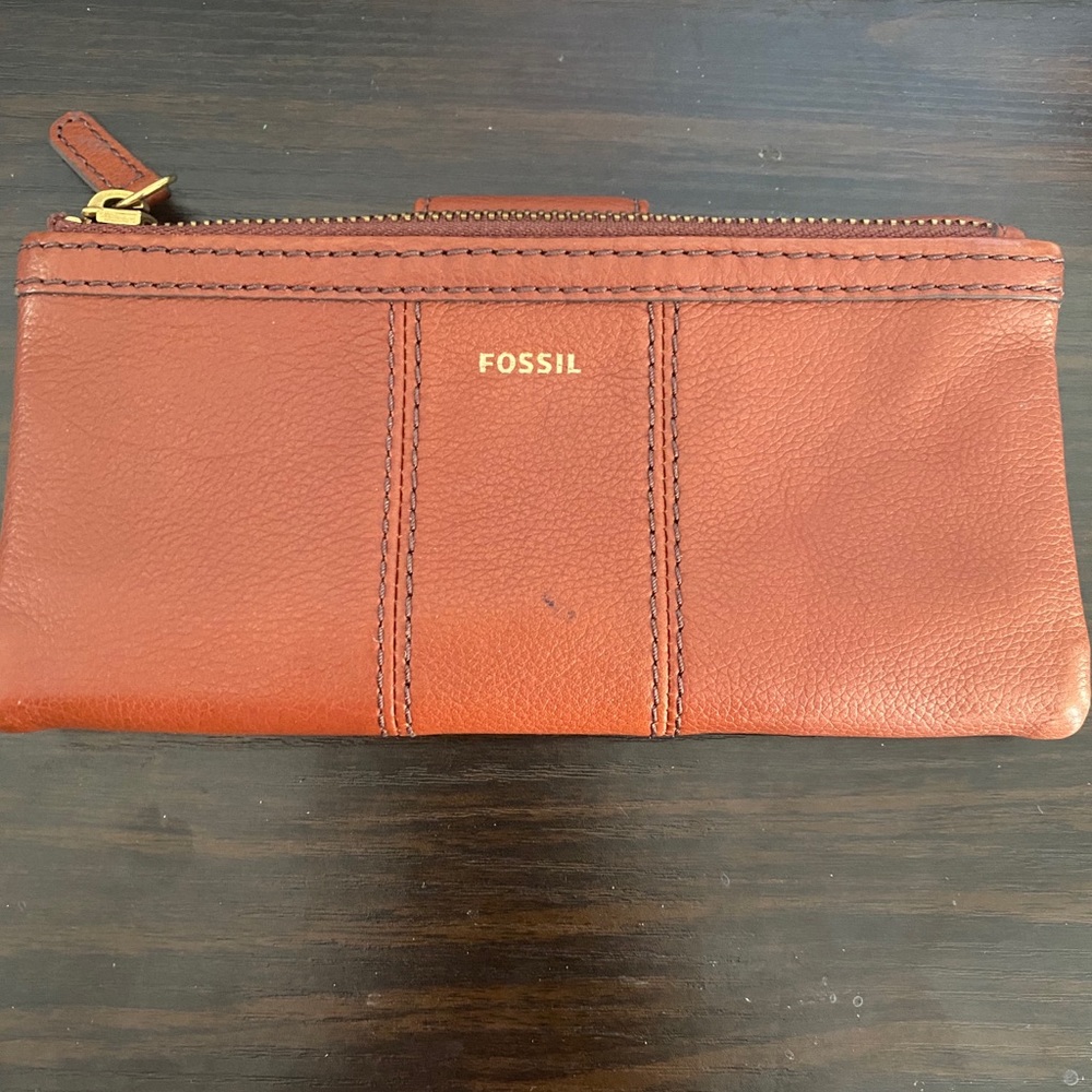 Fossil saddle brown soft leather wallet